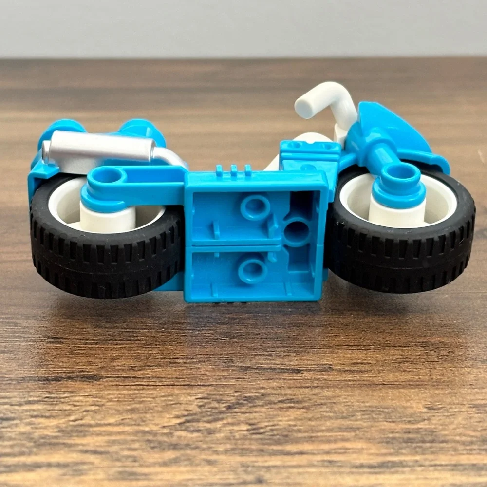 LEGO Duplo Blue White Motorcycle Vehicle Police Pizzeria Replacement Piece Toy